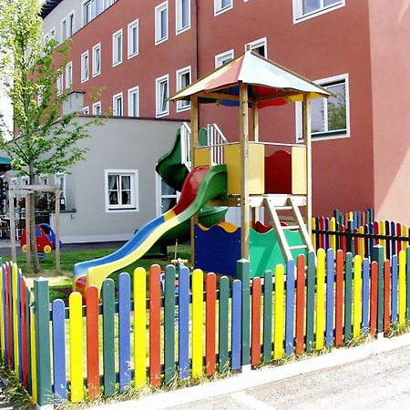 Hotel Servus Europa Suben מראה חיצוני תמונה