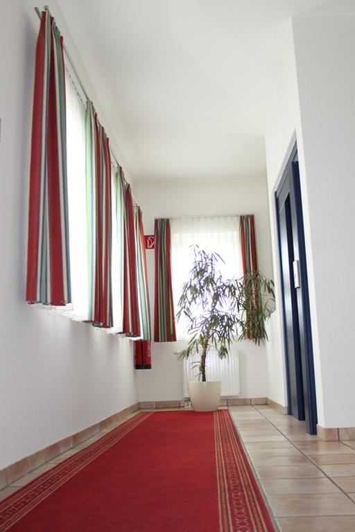 Hotel Servus Europa Suben מראה חיצוני תמונה